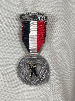 Médaille Insigne Suisse Huguenin Le Locle 1958